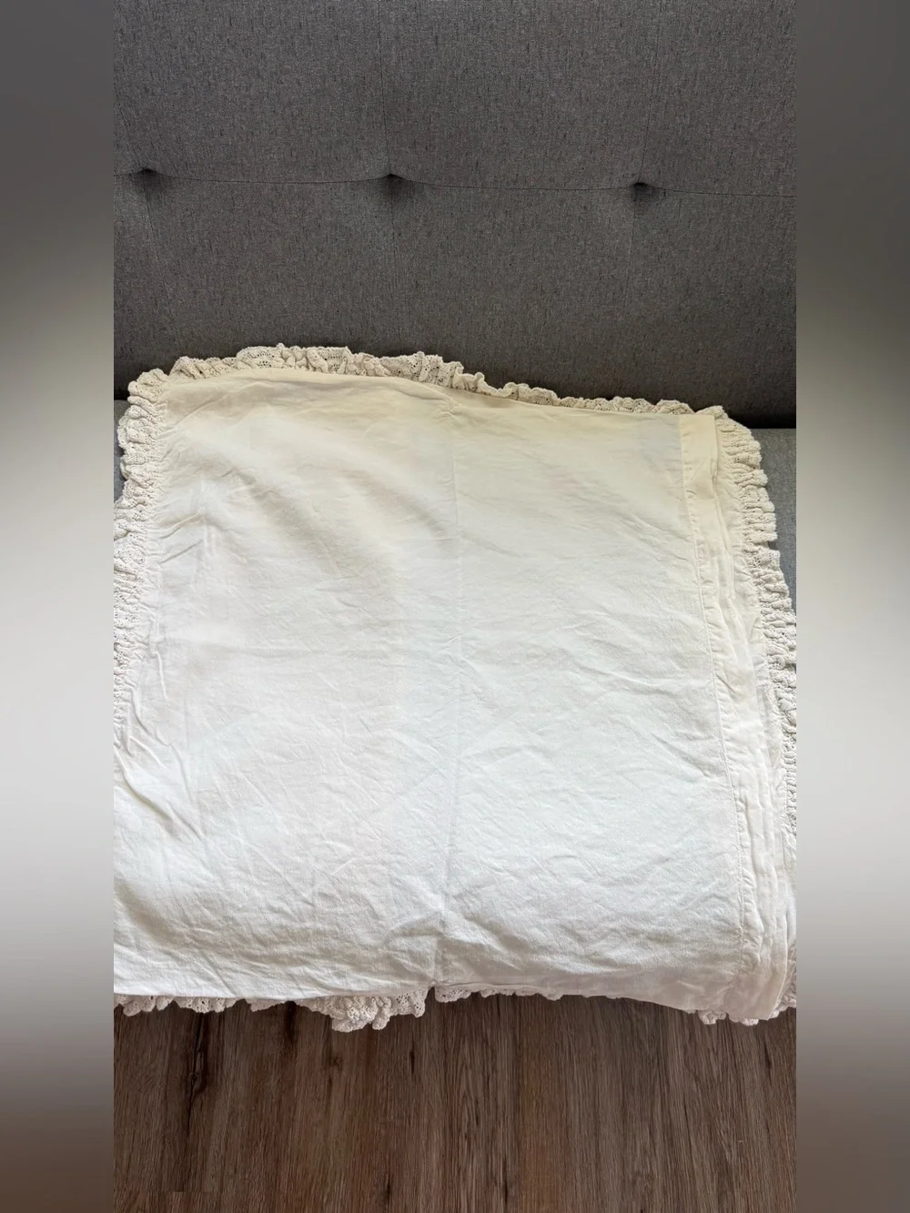 Ralph Lauren Home Euro Pillow Shams Pair Ivory Linen Cotton Crochet Ruffle 26x26